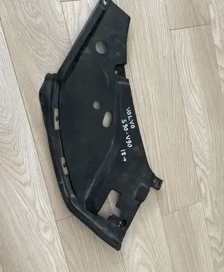Volvo S90, V90 Other engine bay part