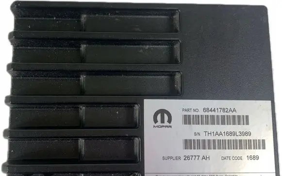 Chrysler Pacifica Sound amplifier 68441782AA