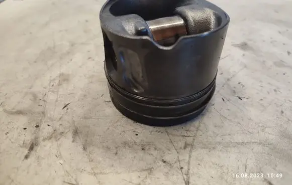 Land Rover Range Rover L322 Piston 