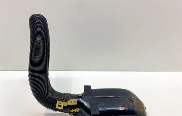 Mercedes-Benz SLC C107 Air intake duct part A1078301645 1078301645