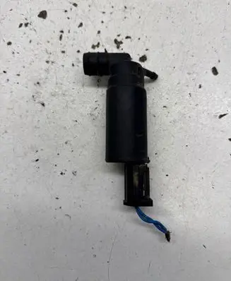 Infiniti FX Headlight washer pump 