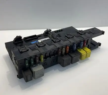 Mercedes-Benz C W203 SAM control unit 2035453101 5DK00848642 A2035453101