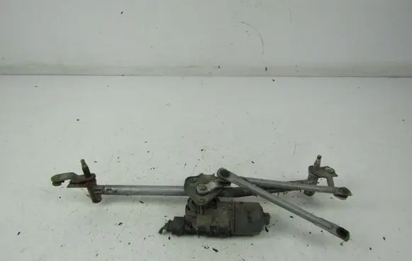Skoda Fabia Mk1 (6Y) Front wiper linkage 