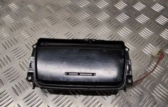 BMW 3 E90 E91 Ashtray (front) 7078571 7129555