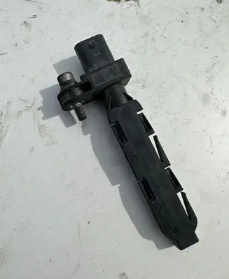 BMW 5 E60 E61 Crankshaft position sensor 7805188