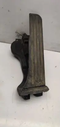 Volkswagen PASSAT B6 Accelerator throttle pedal 1k1723503L