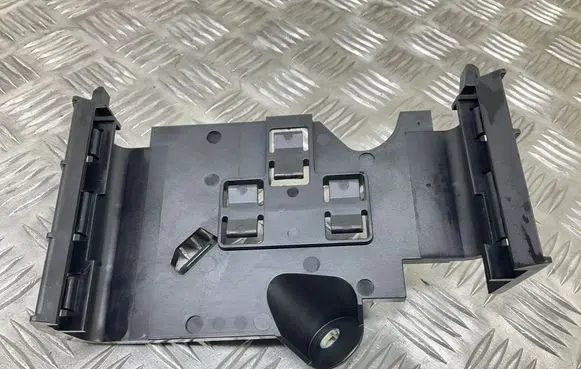 Skoda Octavia Mk3 (5E) Engine control unit holder 5Q0906507D