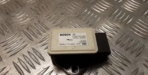 Nissan Qashqai ESP acceleration yaw rate sensor 0265005665 47931JD00A
