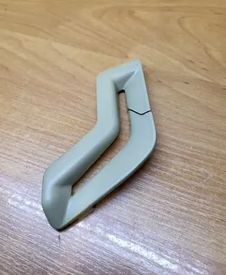 Volvo XC90 Seat belt trim 13550