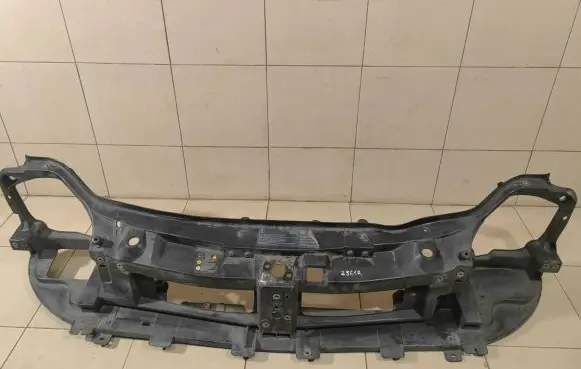 Opel Vivaro Radiator support slam panel 8200411916