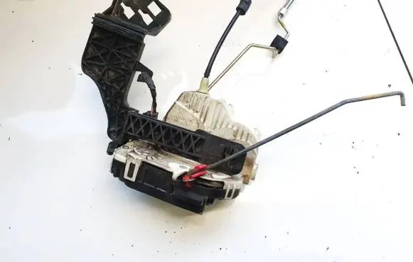 Chrysler Sebring (JS) Front door lock p04589426ada