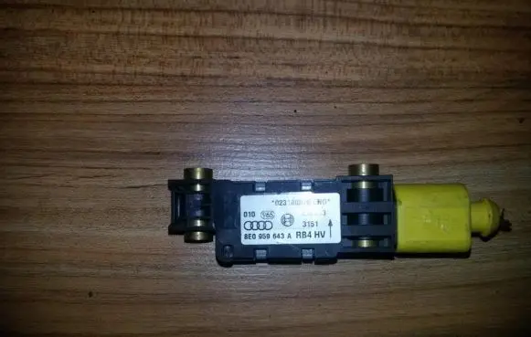 Audi A4 S4 B6 8E 8H Airbag deployment crash/impact sensor 8E0959643A
