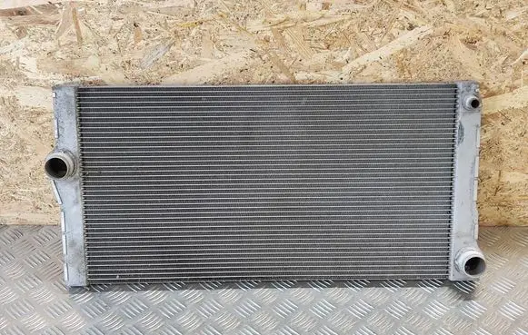BMW 5 F10 F11 Coolant radiator 8509176 850917601 17118509176