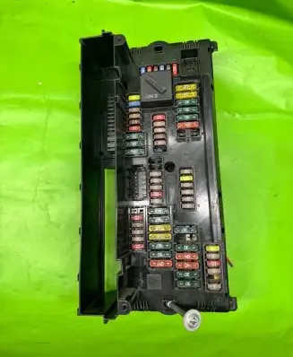BMW 5 F10 F11 Fuse box set 923442101 00937396 060910