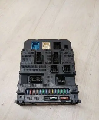 Citroen C4 I Fuse module 9663798480 0192126060907 2150665081007