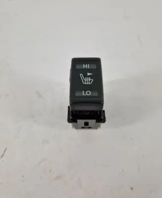 Nissan Qashqai Seat heating switch 17424MN