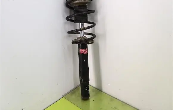 BMW 5 E60 E61 Front shock absorber with coil spring 135816