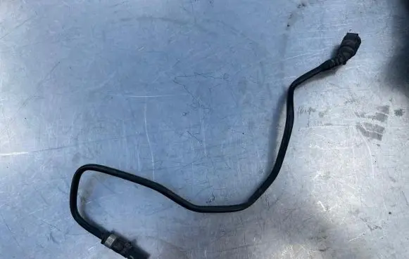 BMW 6 F12 F13 Engine coolant pipe/hose 7619723