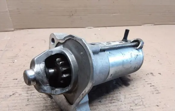 Ford Focus Starter motor 3M5T11000CF