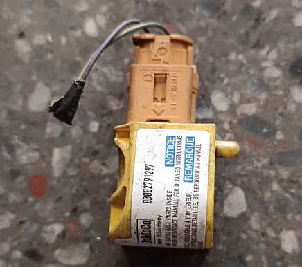 Ford Transit Airbag deployment crash/impact sensor 5WK43433 2S6T14B342AD 03110208