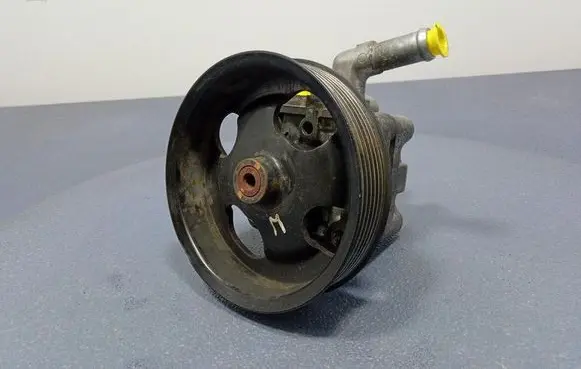 Nissan Altima Power steering pump