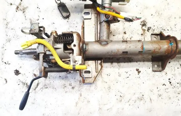 Hyundai Trajet Steering wheel axle