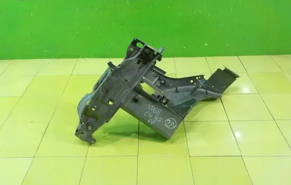 Citroen C4 II Front side member PRZOD XP68