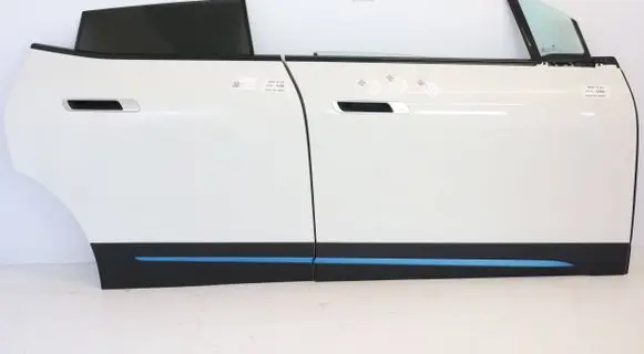 BMW iX Front door 3456788875