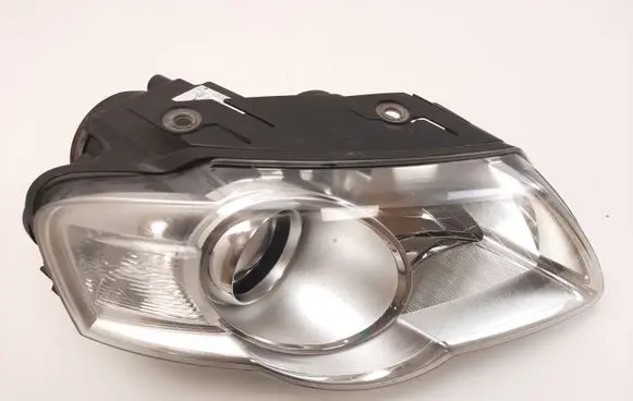 Volkswagen PASSAT B6 Headlight/headlamp 3C0941006J