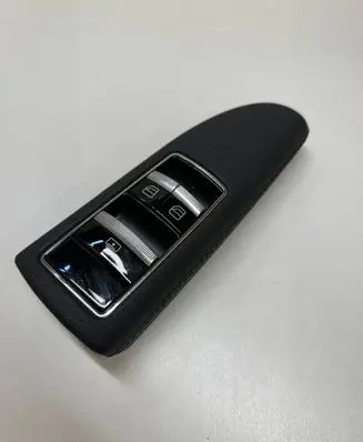 Mercedes-Benz S W221 Electric window control switch A2218709510