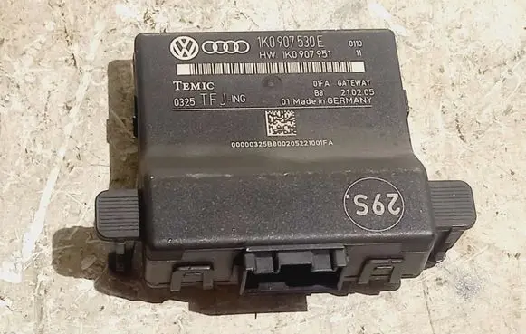 Volkswagen Touran I Gateway control module 1K0907530E
