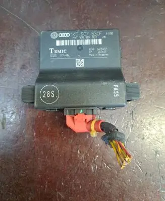 Volkswagen Jetta V Gateway control module 1K0907951 1k0907530f