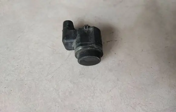 BMW 5 E60 E61 Parking PDC sensor 8139868