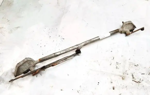 Chrysler PT Cruiser Front wiper linkage and motor