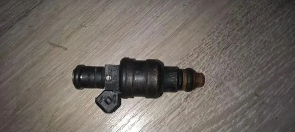 Audi A6 S6 C5 4B Fuel injector 0280150921 078133551