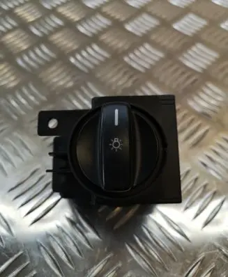 Mercedes-Benz A W169 Light switch 1695451004 32220101 0076061