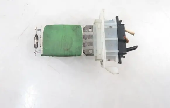 Peugeot 207 Heater blower motor/fan resistor 