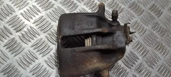 Volkswagen PASSAT B3 Front brake caliper