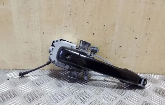 Volvo XC70 Front door exterior handle