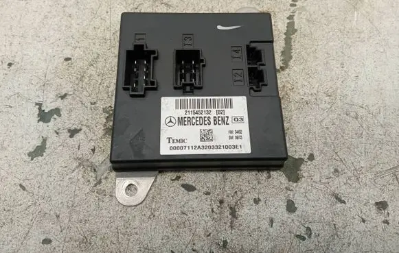 Mercedes-Benz E W211 Comfort/convenience module 2115452132