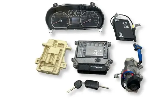 Hyundai i30 Engine ECU kit and lock set 391122B080 903093312841 8460FS15000