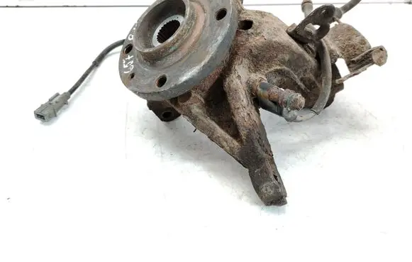 Citroen Xsara Picasso Front wheel hub spindle knuckle