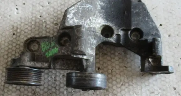 KIA Sportage A/C compressor mount bracket 