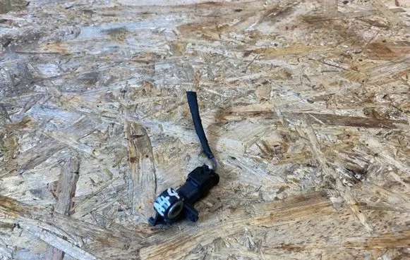 Volvo XC40 Airbag deployment crash/impact sensor 32381890