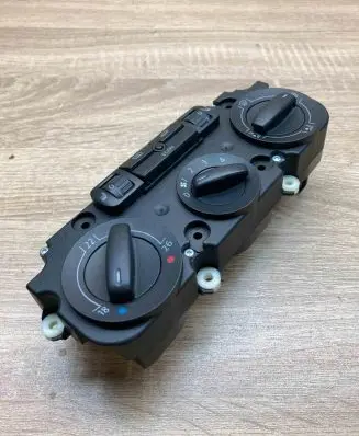 Volkswagen Golf V Climate control unit 1K0820047EG 5HB008719
