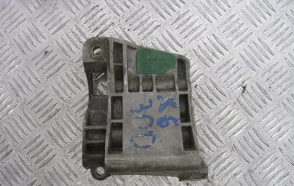BMW X6 E71 Gearbox mounting bracket 7799862