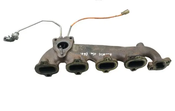 Renault Scenic III - Grand scenic III Exhaust manifold 140045202R