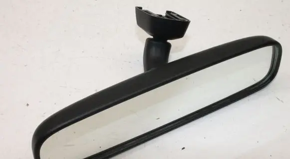 Mitsubishi Outlander Rear view mirror (interior)