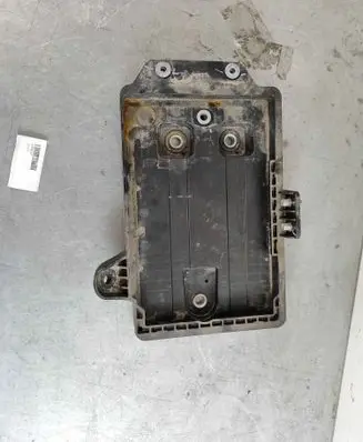 Battery bracket