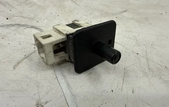 Mercedes-Benz C W203 Front door sensor coupe 2028209410